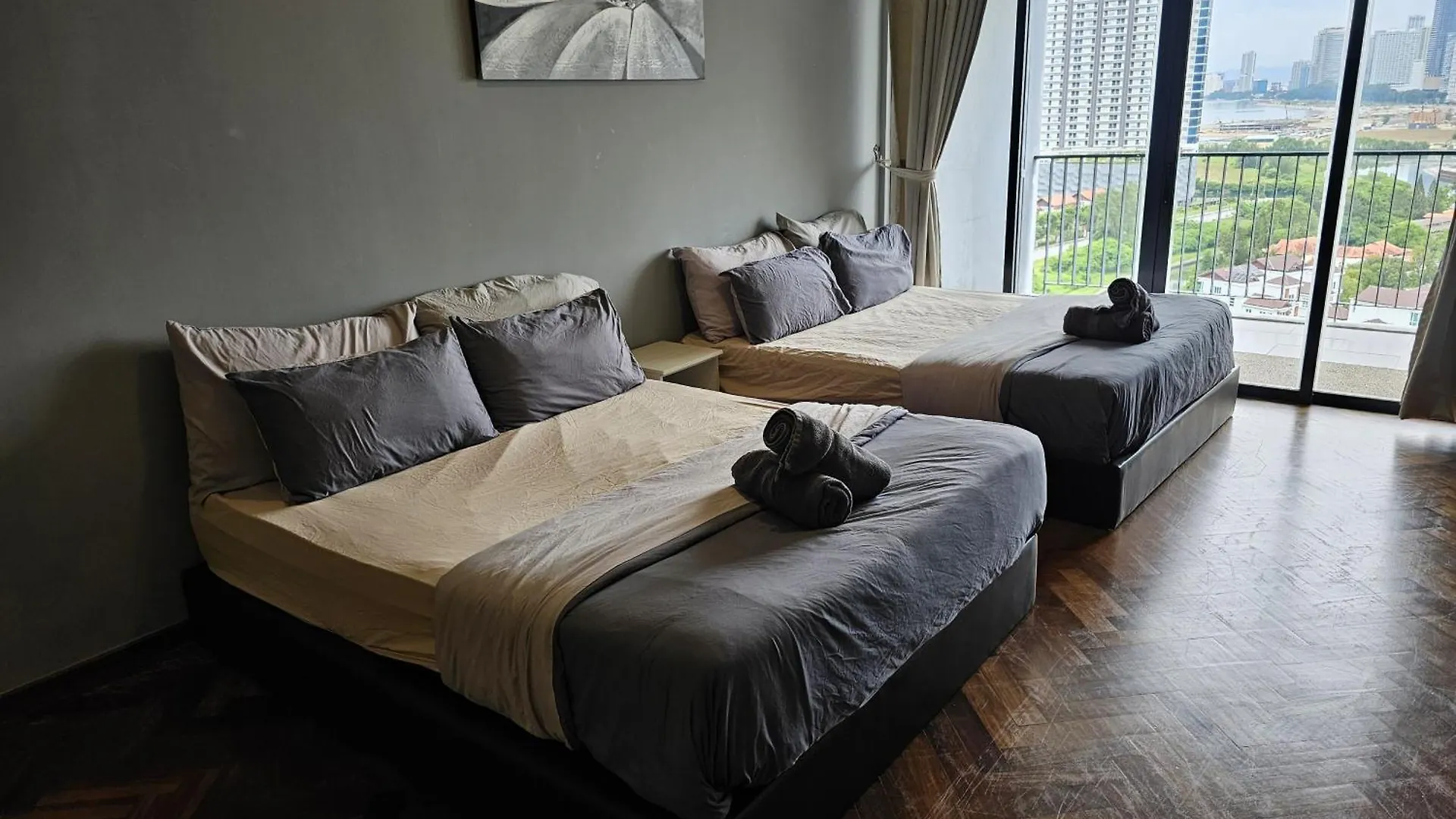Deluxe Seaview Suite Twin Bed By The Only Bnb Tanjung Tokong 0*,  Malajsie